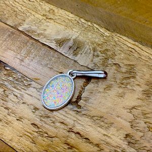 Sparkly zipper pull